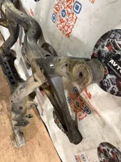 Подрамник задний Audi Q7