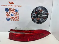 Фонарь правый Jaguar XF