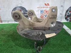 Кулак задний левый Lincoln Nautilus