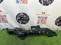 Кронштейн багажника Land Rover Velar
