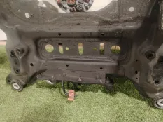 Подрамник передний (Балка) Land Rover Discovery Sport