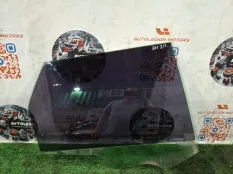Стекло заднее правое Land Rover Discovery Sport