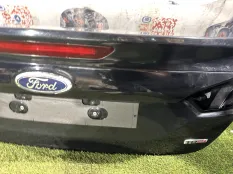 Крышка багажника Ford FOCUS
