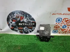 Замок крышки багажника Land Rover Velar