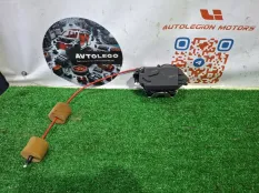 Замок крышки багажника Mercedes benz ML300