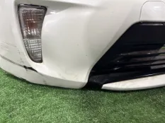Бампер передний Toyota Prius