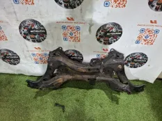 Подрамник передний (Балка) Toyota Prius