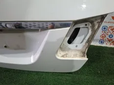 Крышка багажника Mercedes benz E220D