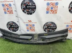Жабо Toyota Prius