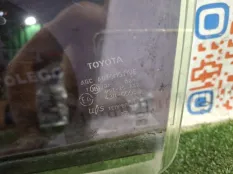 Стекло переднее левое Toyota Prius