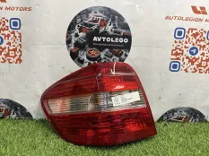 Фонарь левый Mercedes-Benz ML280