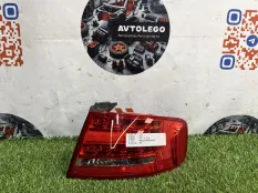 Фонарь правый Audi A4