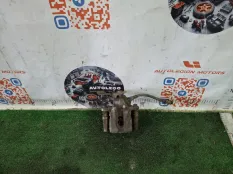 Суппорт задний правый Toyota Prius