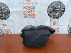 Корпус воздушного фильтра Jaguar XF