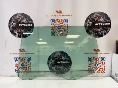 Стекло заднее левое Volvo V70