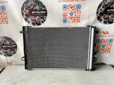 Радиатор кондиционера Mercedes benz A180