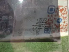 Стекло заднее правое Ford Mondeo