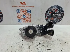 Помпа Mercedes benz E220D