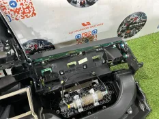 Торпедо Land Rover Discovery Sport