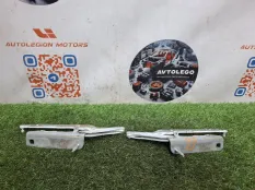 Петли капота Land Rover Discovery