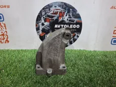 Кронштейн двигателя Mercedes benz E350CDI