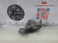 Кронштейн ТНВД Volvo V60