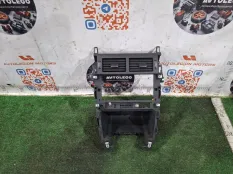 Дефлектор центральный Land Rover Discovery Sport