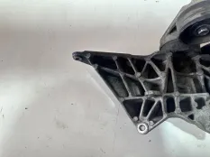 Кронштейн компрессора кондиционера Land Rover Range Rover Sport