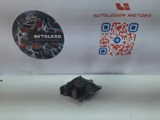 Помпа Land Rover Freelander