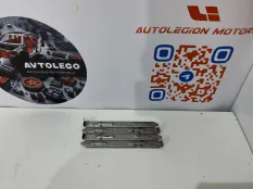 Крепление фары Volvo V70