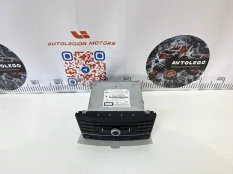 Магнитола Mercedes benz E220