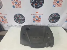 Крышка двигателя (Лобовая) Volvo V60
