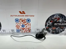 Крючок капота BMW 5 GT