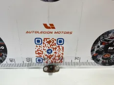 Крючок капота Land Rover Range Rover