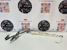 Шторка третьего ряда левая Land Rover Discovery