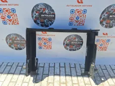 Кронштейн радиатора BMW 528 XI