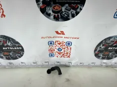 Патрубок охлаждения Jaguar XE