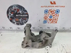 Кронштейн генератора BMW 116D