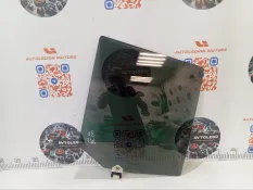 Стекло заднее правое Land Rover Discovery