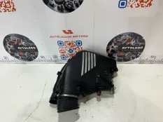 Корпус воздушного фильтра BMW 750Li