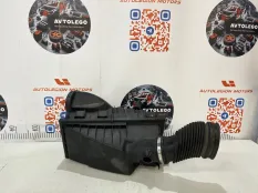 Корпус воздушного фильтра Land Rover Discovery