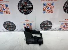 Кронштейн радиатора BMW 528 XI