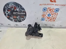 Корпус термостата Jaguar XE