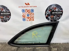 Форточка правая Skoda Superb