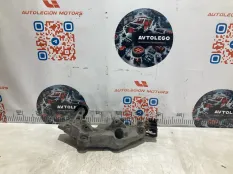 Кронштейн генератора Nissan X-Trail