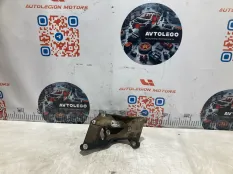 Кронштейн раздатки Nissan X-Trail