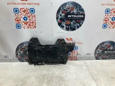 Декоративная крышка двигателя Nissan X-Trail