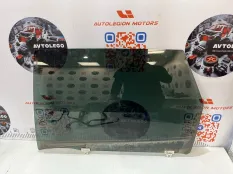 Стекло заднее левое Nissan Murano