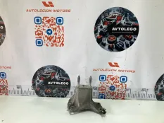 Кронштейн двигателя Honda Civic