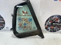 Форточка правая Volvo V60